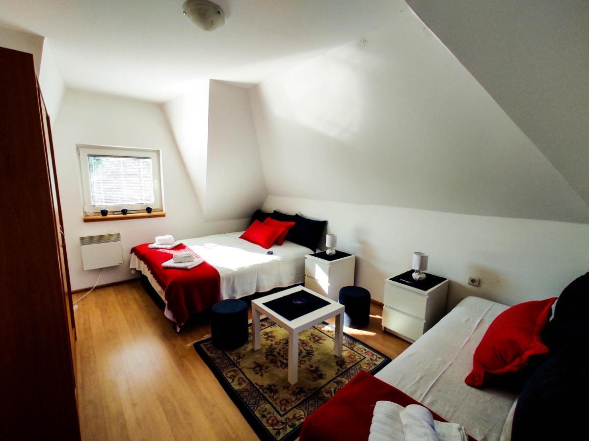 Bonami Divcibare Apartment Bagian luar foto
